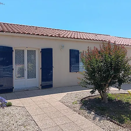 Confortable 5 Pers. - Lumineuse, Proche Et Commerces, Jardin Et Terrasse Tranquilles - Fr-1-476-31 Holiday home Grues
